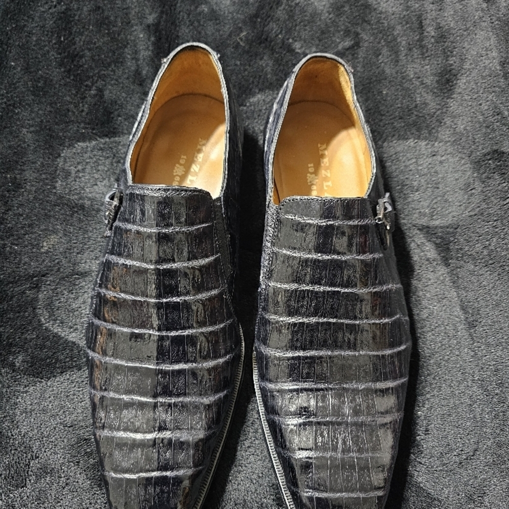 Mezlan Black Crocodile Loafers